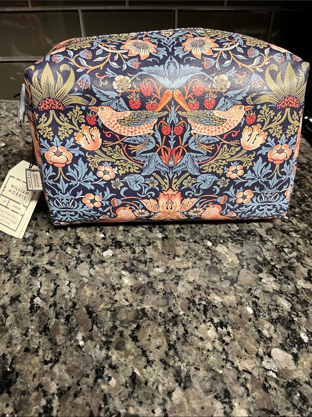 NWT William Morris At Home Blue Strawberry Thief Toiletry Large Wash Bag